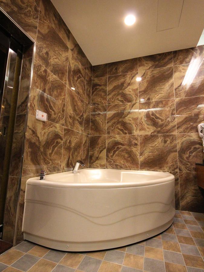 Gold Sand Hotel Хсинчу Сити Екстериор снимка